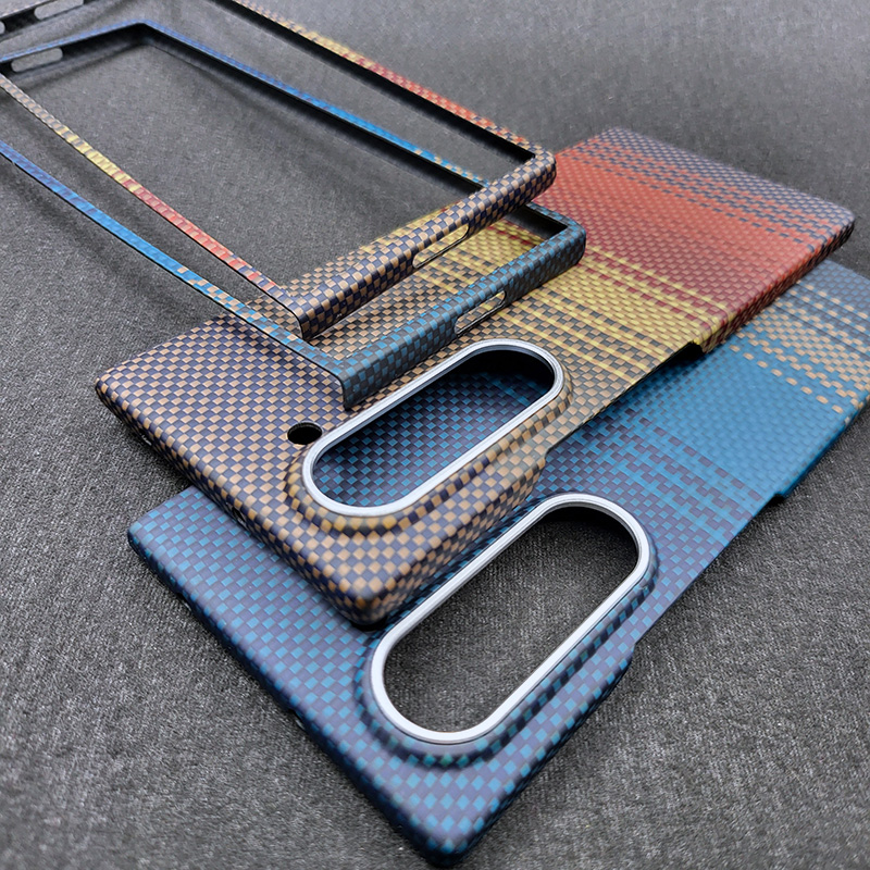 Custodie in vera fibra di carb - Phone Cases Z Fold 6 recensione e prezzo